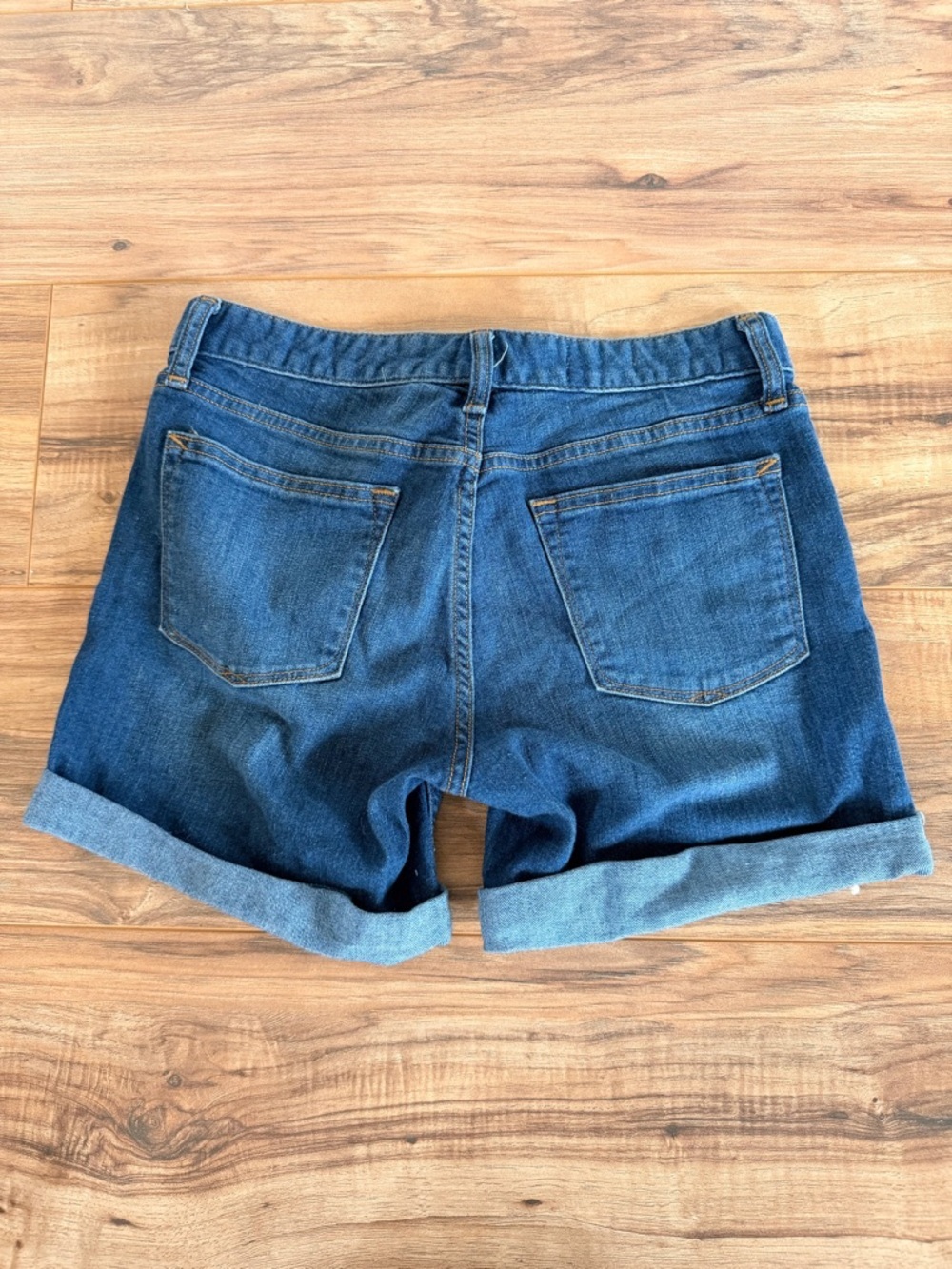 GAP Women's Blue Rolled Cuff Denim Shorts - Picture 2 of 7